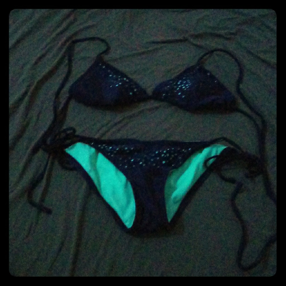 Black and green xhiliration bikin